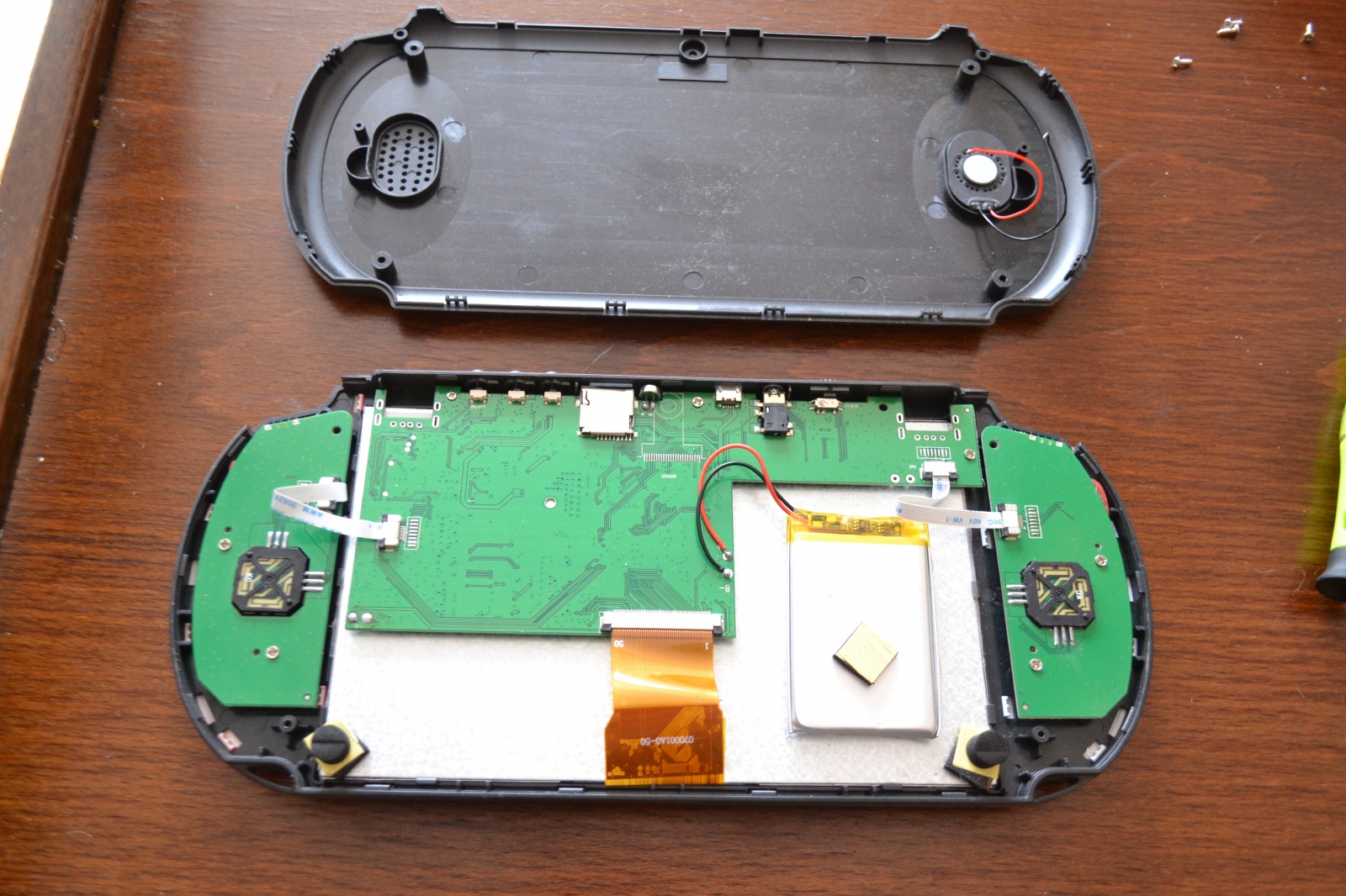 Дешевые китайские консоли с «AliExpress» — на чём работают бюджетные игровые гаджеты «за тыщу»? - 11 image