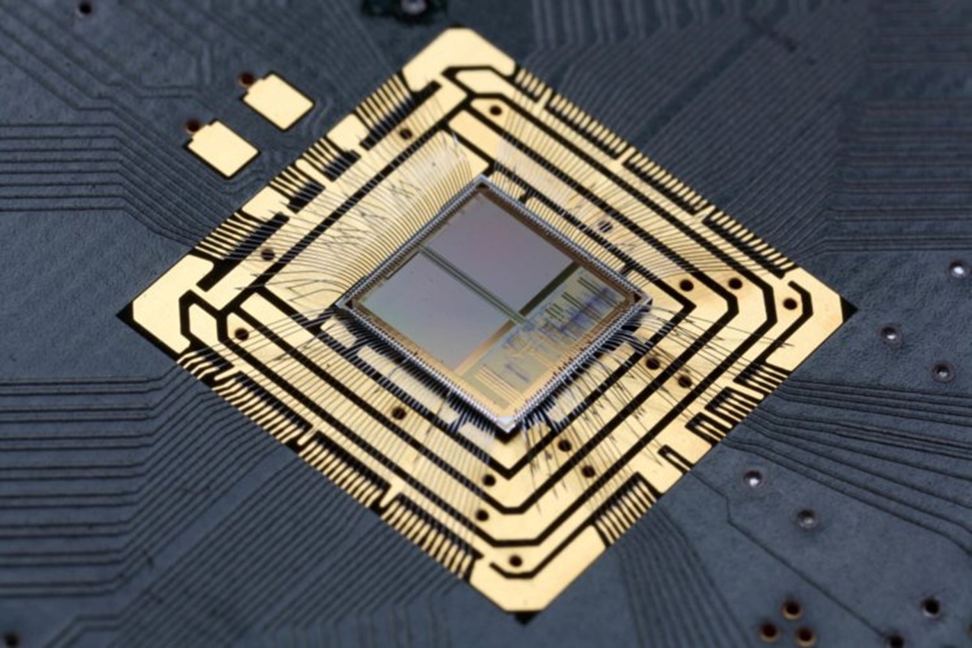 NorthPole: энергоэффективный процессор от IBM для ИИ-приложений с 22 млрд транзисторов. Возможности чипа - 4