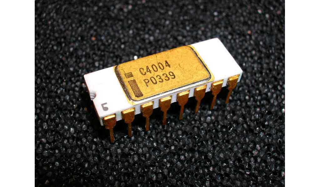 Микропроцессор Intel 4004 со свободным размещением логических элементов. Источник: SciHi Blog.