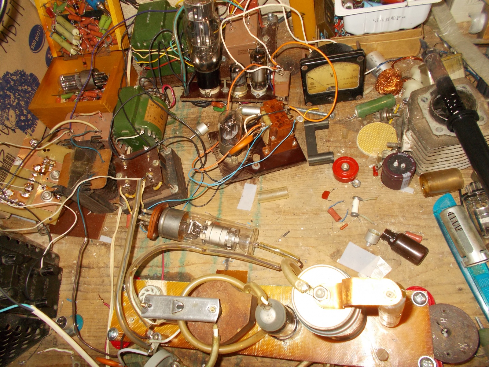 Ламповый дисплей для компьютера. Часть 2 – ускорение и фокусировка электронов в ЭЛТ - 5 image