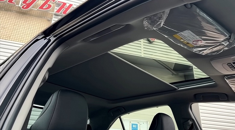 Клиренс меньше, а экран &ndash; больше. &laquo;Клубный сервис&raquo; рассказал, чем отличается китайская Toyota Camry от российской