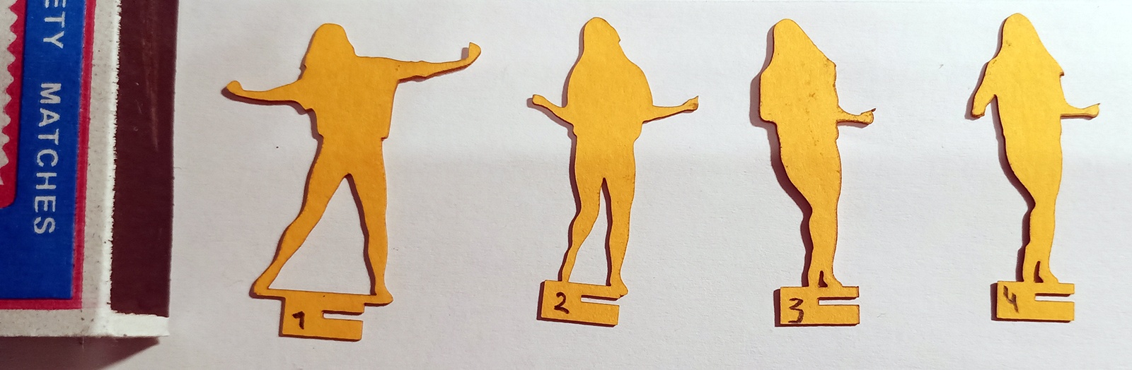 Новогодний DIY «Я танцую прямо на столе». Делаем свою настольную дискотеку — зоотроп - 21 Новогодний DIY «Я танцую прямо на столе». Делаем свою настольную дискотеку — зоотроп - 21