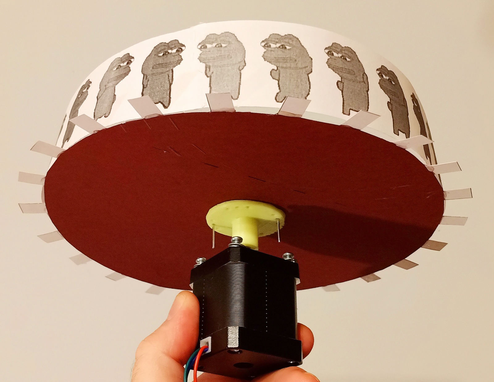 Новогодний DIY «Я танцую прямо на столе». Делаем свою настольную дискотеку — зоотроп - 30 Новогодний DIY «Я танцую прямо на столе». Делаем свою настольную дискотеку — зоотроп - 30