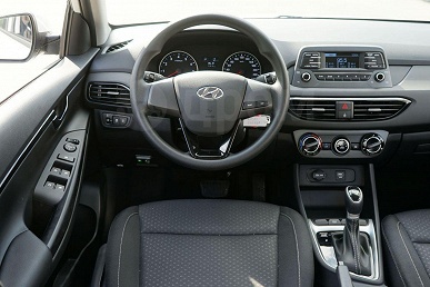 Тот же Solaris, только длиннее. В продаже в России появился седан Hyundai Celesta с атмосферным мотором и «автоматом», цена – от 2,15 млн рублей