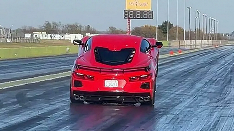 Мировой рекорд: самый быстрый Chevrolet Corvette C8 проехал 1/4 мили за 8,64 с
