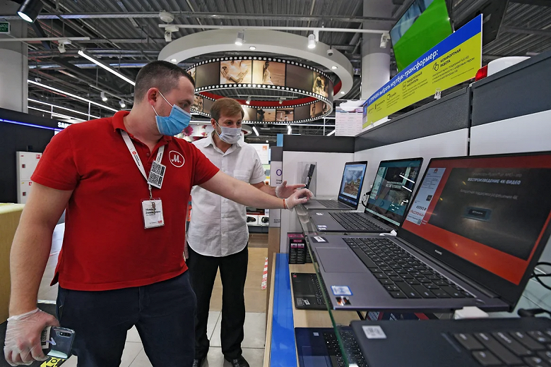 Параллельные поставки электроники в Россию резко упали