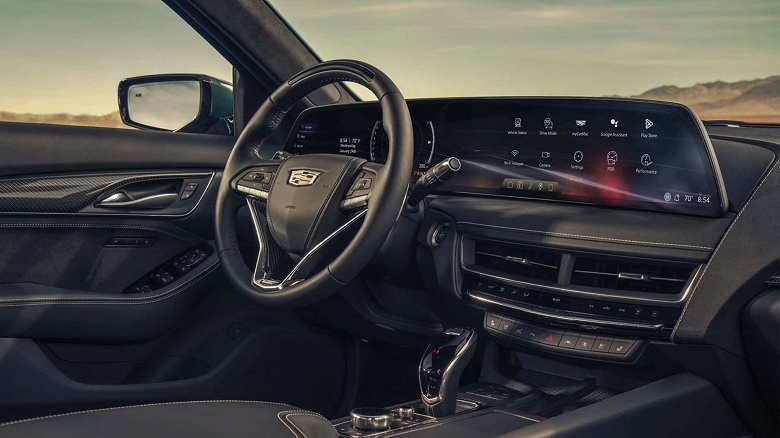 Представлены Cadillac CT5-V 2025 и Cadillac CT5-V Blackwing: «механика», V8 с 668 л.с. и 33-дюймовый экран