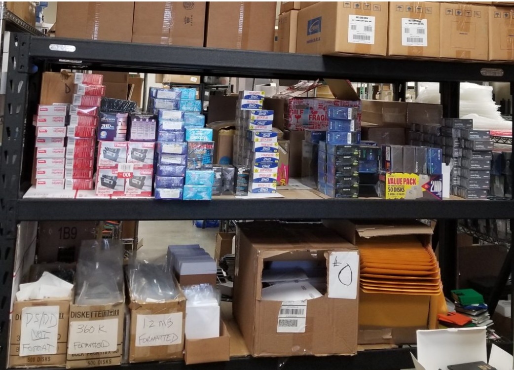 Тонешь-тонешь – не потонешь: 2024, похоже, последний год для дискет. Или нет? - 5