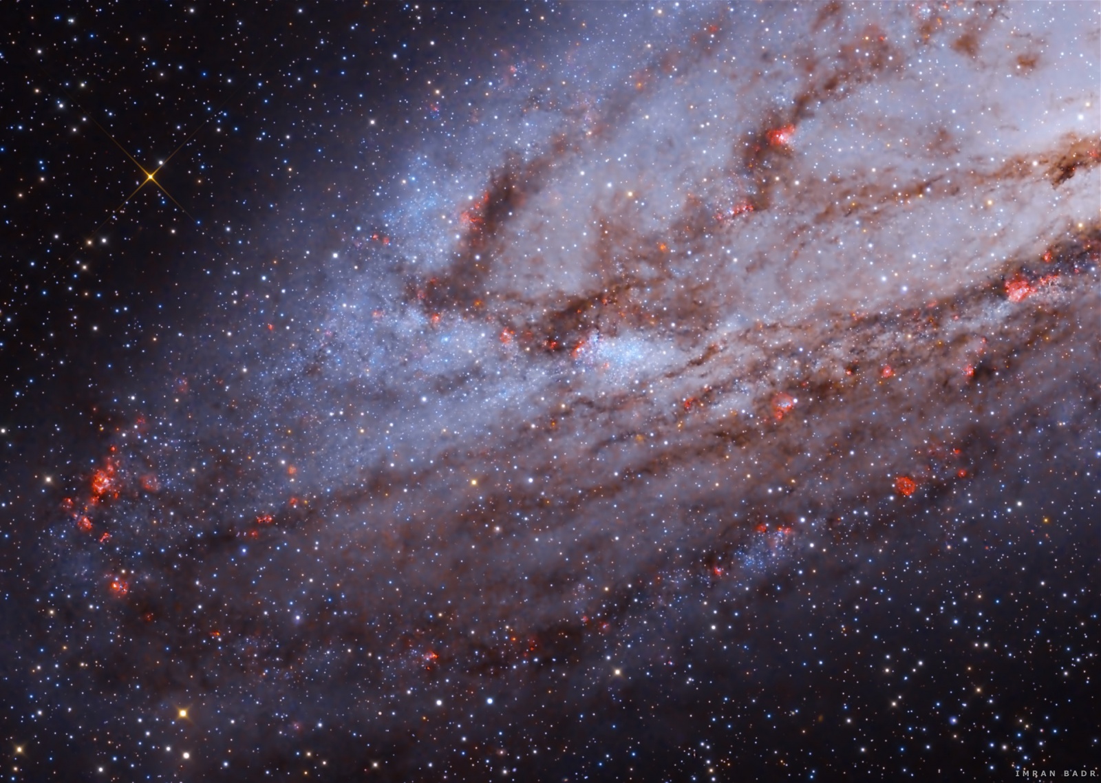 Фрагмент Галактики Андромеды. Автор астрофотоснимка Imran Badr  