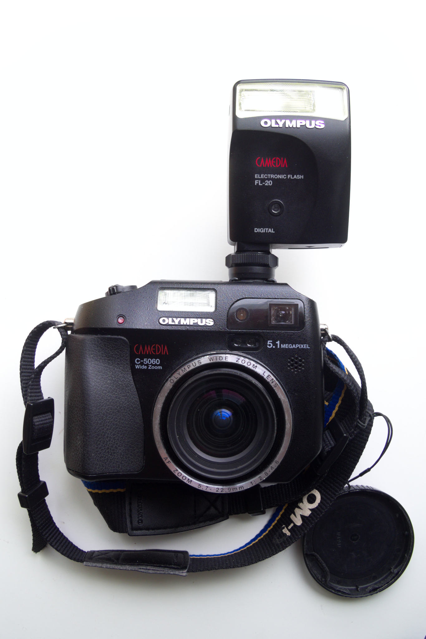C-5060 — цифровая фотокамера, способная удивить и сегодня - 31
