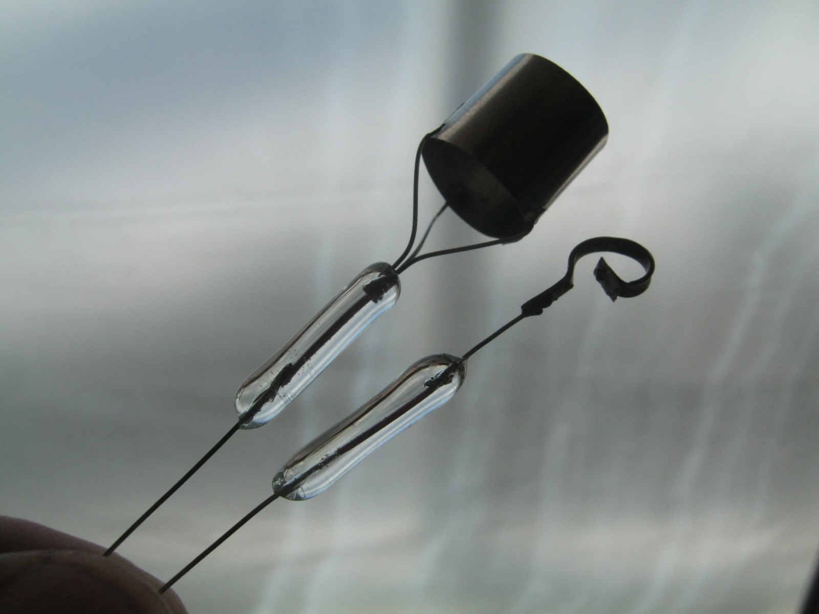 Трубка Гейслера — вакуумный насос. Распыление геттера разрядом - 13 Трубка Гейслера — вакуумный насос. Распыление геттера разрядом - 13