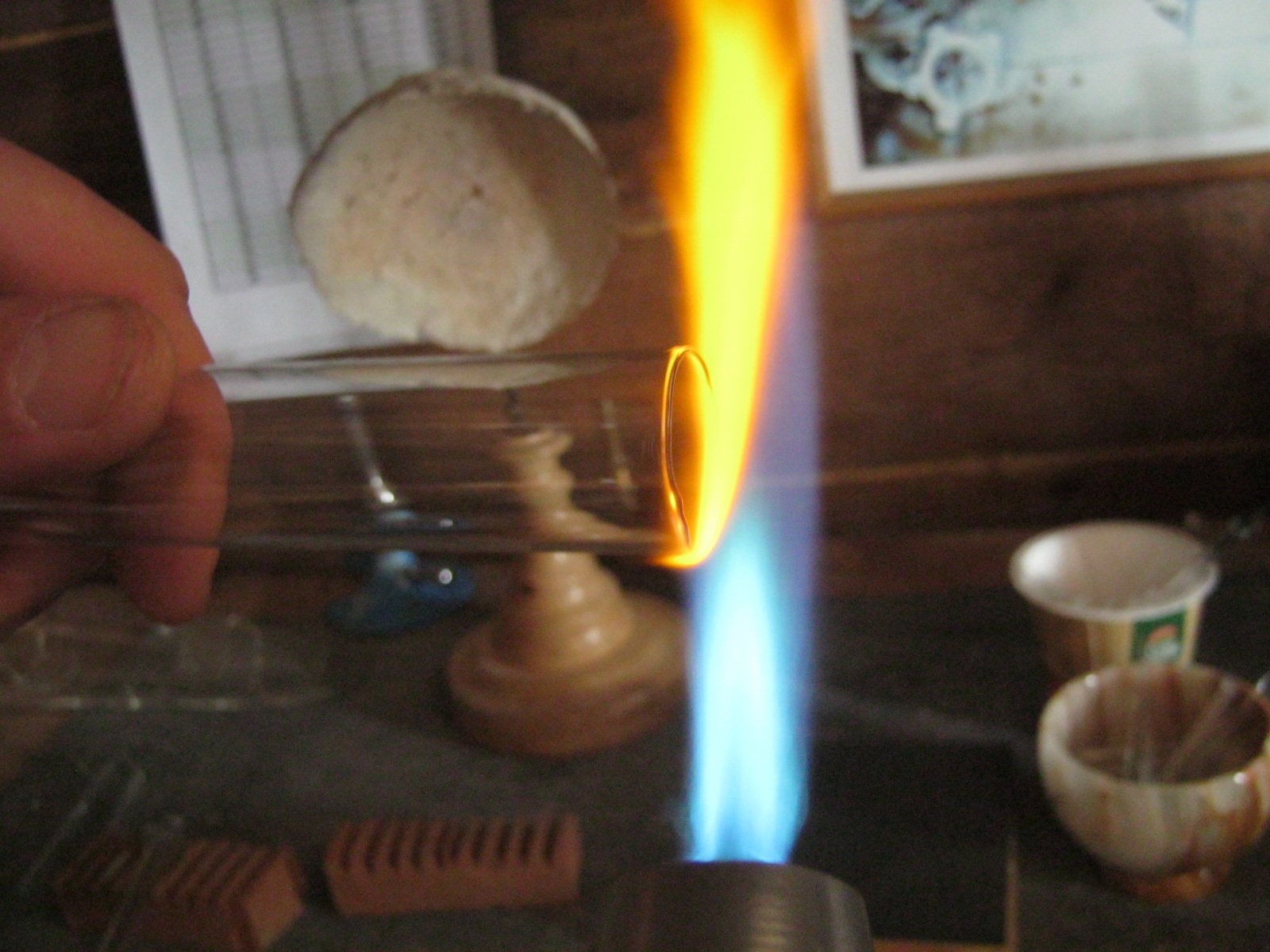 Трубка Гейслера — вакуумный насос. Распыление геттера разрядом - 17 Трубка Гейслера — вакуумный насос. Распыление геттера разрядом - 17