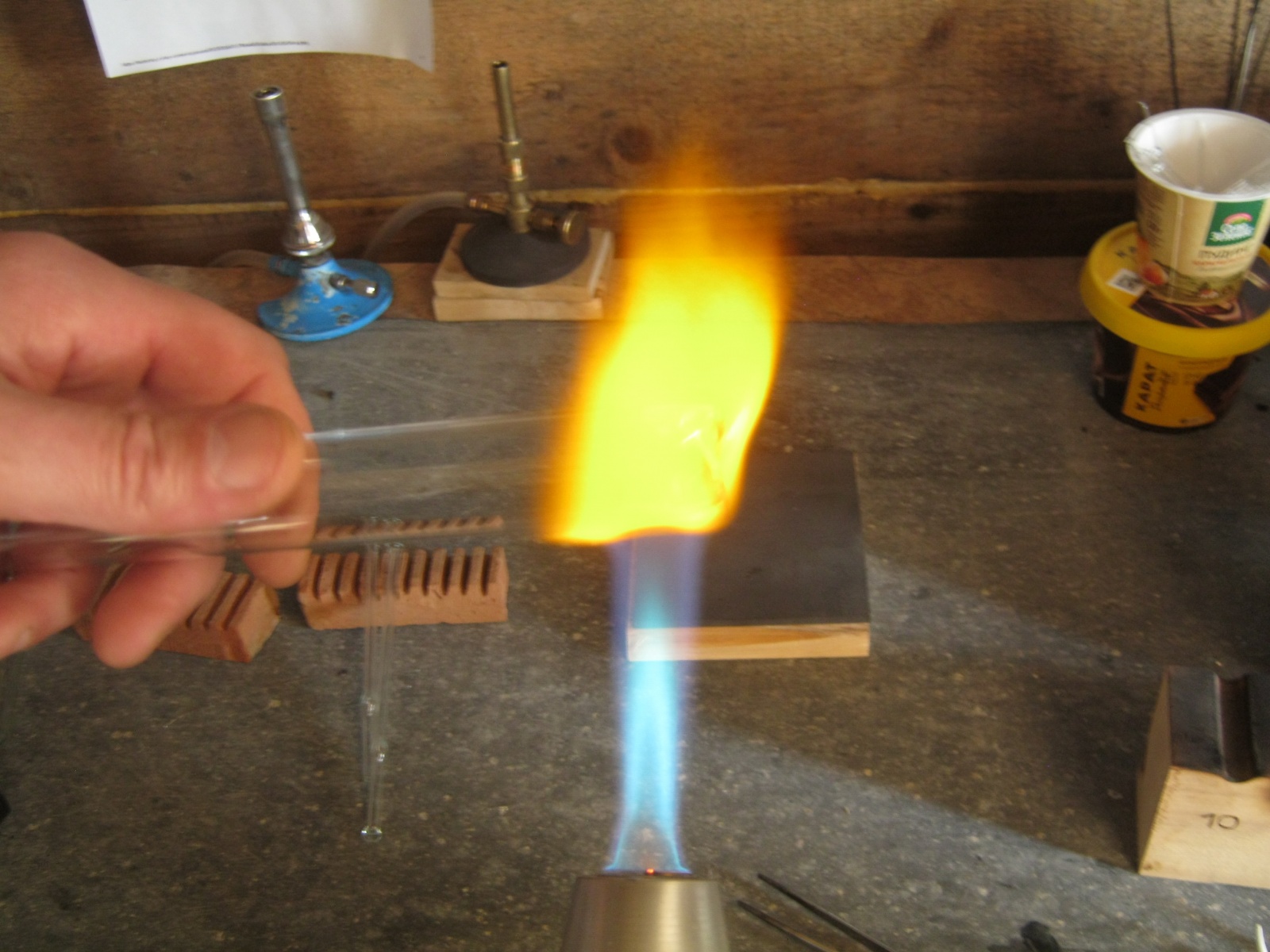 Трубка Гейслера — вакуумный насос. Распыление геттера разрядом - 18 Трубка Гейслера — вакуумный насос. Распыление геттера разрядом - 18