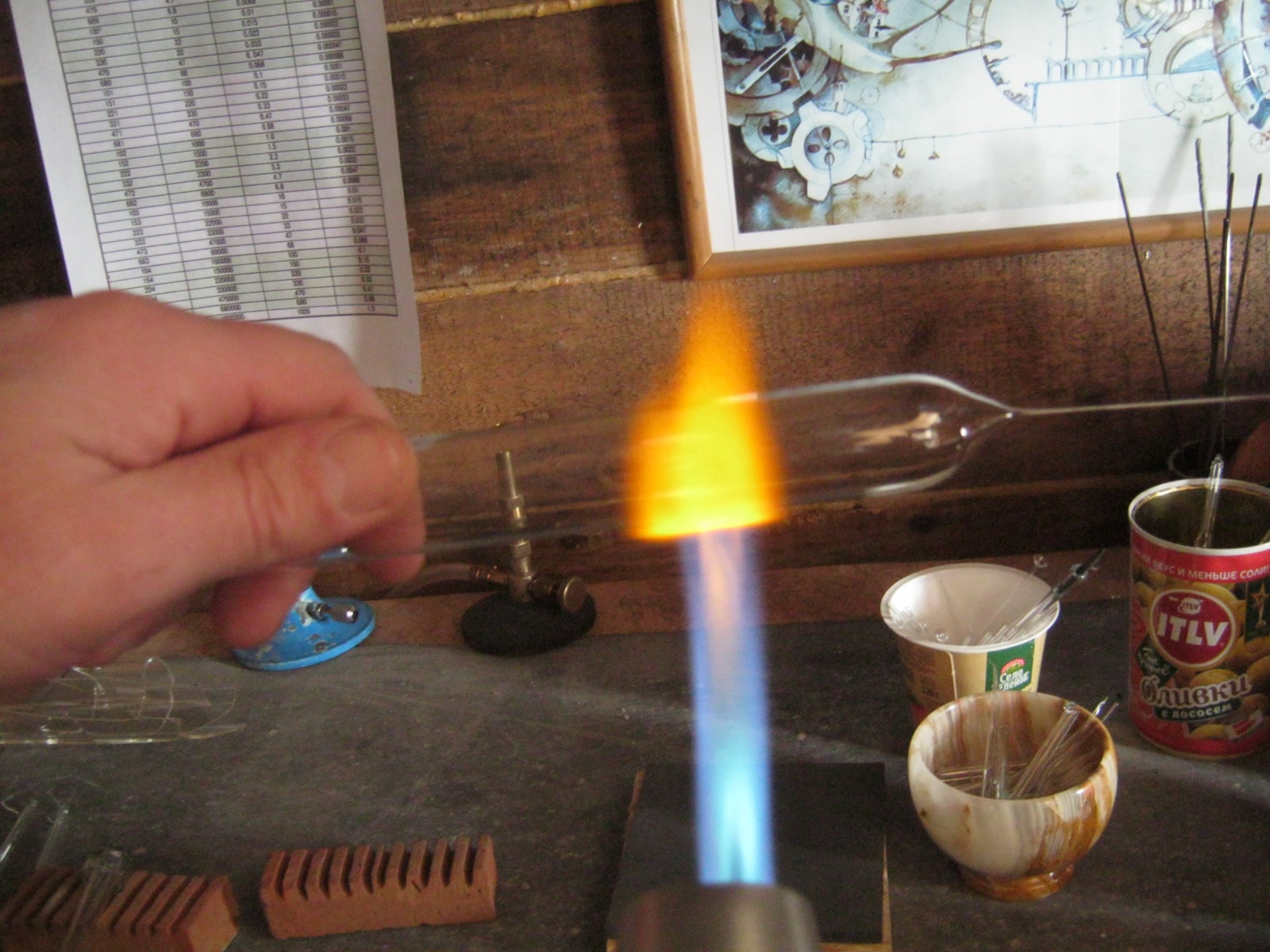 Трубка Гейслера — вакуумный насос. Распыление геттера разрядом - 21 Трубка Гейслера — вакуумный насос. Распыление геттера разрядом - 21