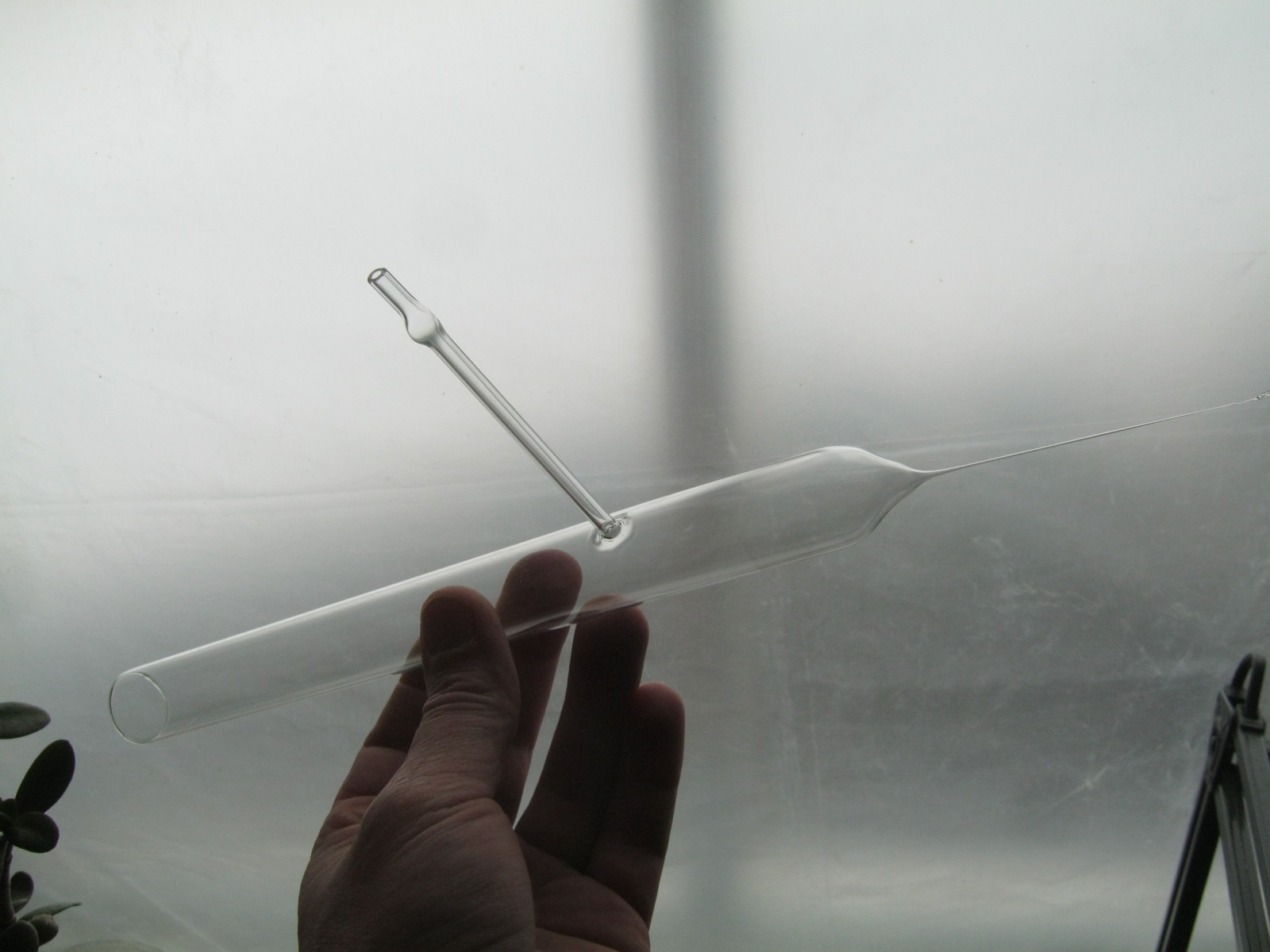 Трубка Гейслера — вакуумный насос. Распыление геттера разрядом - 23 Трубка Гейслера — вакуумный насос. Распыление геттера разрядом - 23