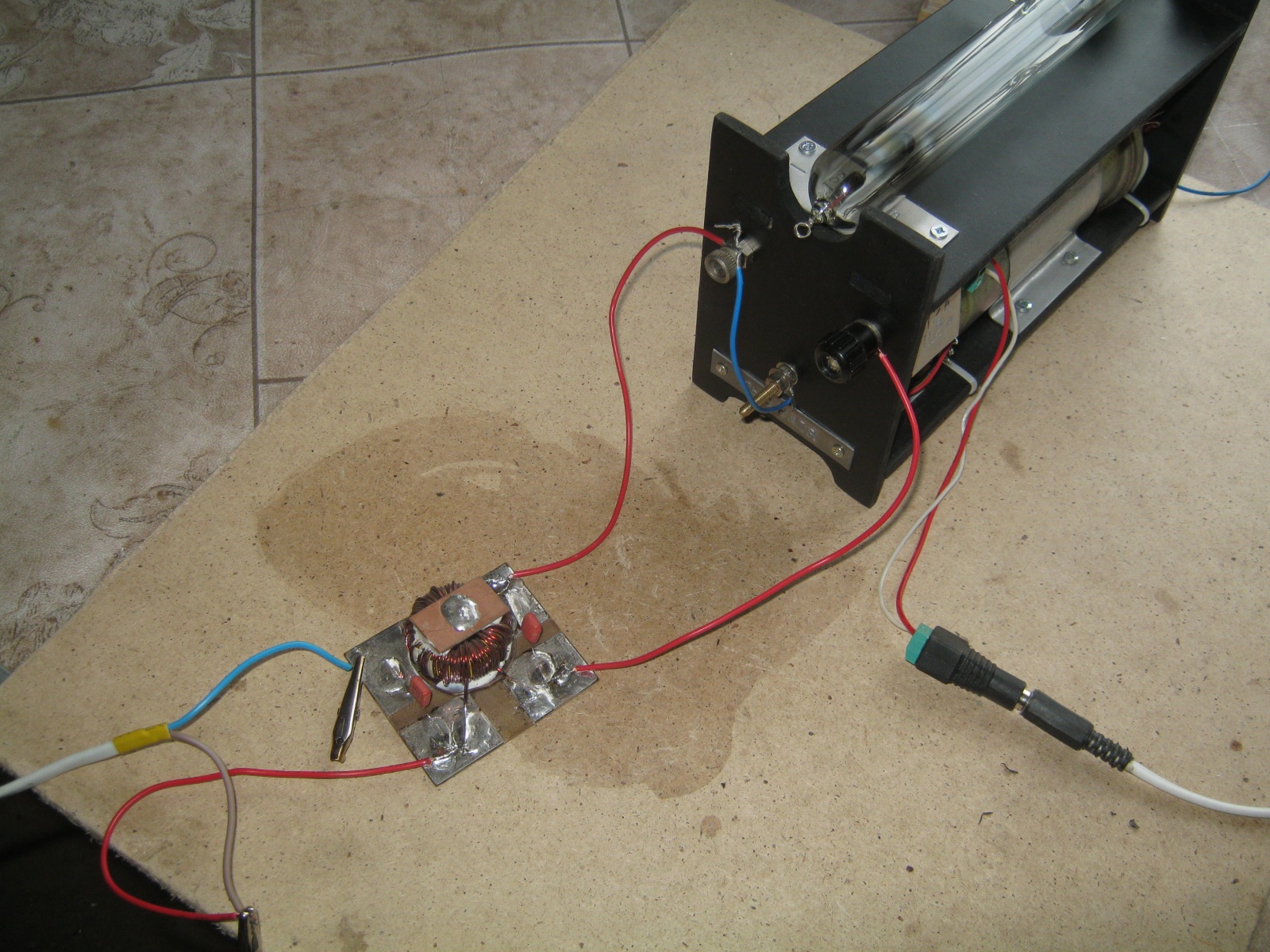 Трубка Гейслера — вакуумный насос. Распыление геттера разрядом - 46 Трубка Гейслера — вакуумный насос. Распыление геттера разрядом - 46