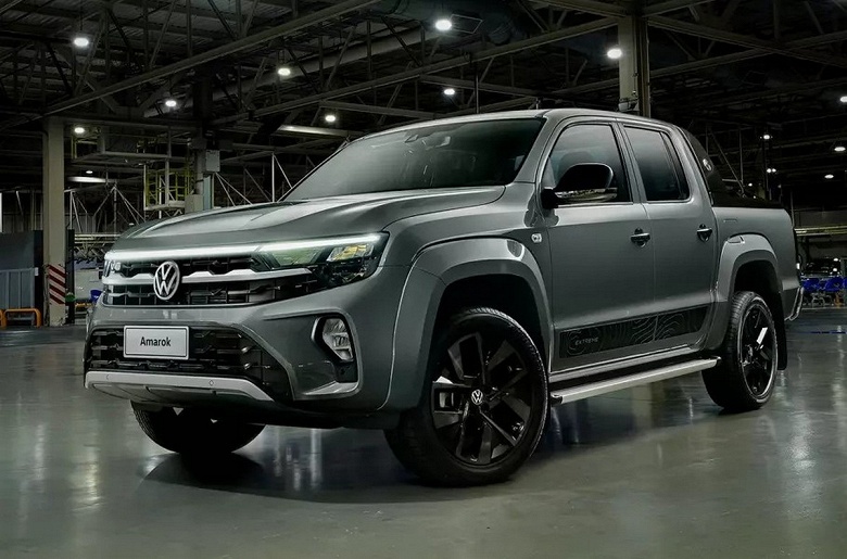 Это новая версия самого первого Volkswagen Amarok, которому уже почти 15 лет. Компания показала рестайлинговую версию пикапа первого поколения - 1 Это новая версия самого первого Volkswagen Amarok, которому уже почти 15 лет. Компания показала рестайлинговую версию пикапа первого поколения