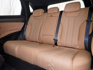 &laquo;Династия&raquo; BYD пополнилась &laquo;пожирателем километров&raquo;. Новейший кроссовер BYD Song L DM-i 2025 проезжает 1500 км на баке бензина со средним расходом 3,9 л/100 км