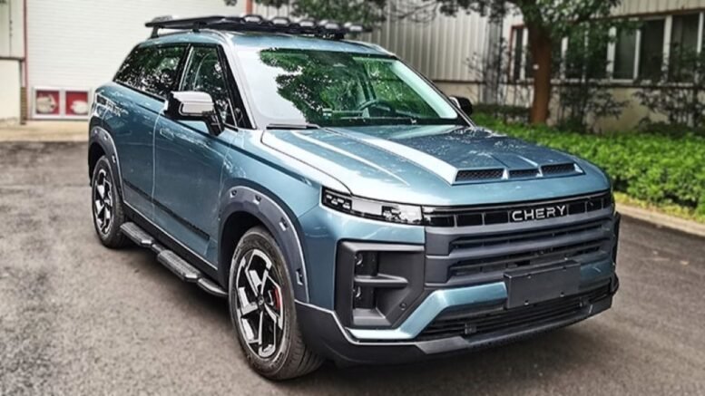 Одному из самых продаваемых в России китайских кроссоверов теперь положен двухлитровый мотор. Новая версия Jaecoo J7 засветилась в Китае - 1 Одному из самых продаваемых в России китайских кроссоверов теперь положен двухлитровый мотор. Новая версия Jaecoo J7 засветилась в Китае