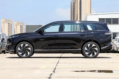 C дизайном Li Auto L9, просторным салоном и запасом хода 1300 км на баке бензина — за 5 млн рублей. В России появился вседорожник Dongfeng Yipai 008 - 2 C дизайном Li Auto L9, просторным салоном и запасом хода 1300 км на баке бензина — за 5 млн рублей. В России появился вседорожник Dongfeng Yipai 008