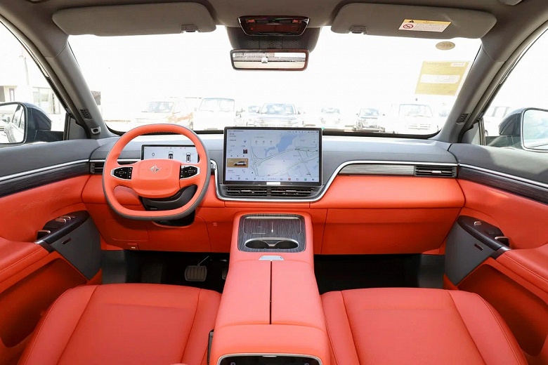 C дизайном Li Auto L9, просторным салоном и запасом хода 1300 км на баке бензина — за 5 млн рублей. В России появился вседорожник Dongfeng Yipai 008 - 4 C дизайном Li Auto L9, просторным салоном и запасом хода 1300 км на баке бензина — за 5 млн рублей. В России появился вседорожник Dongfeng Yipai 008