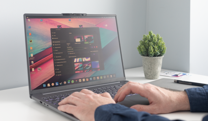 В России стартовали продажи отечественной ОС Uncom OS &ndash; для ноутбуков, ПК и моноблоков