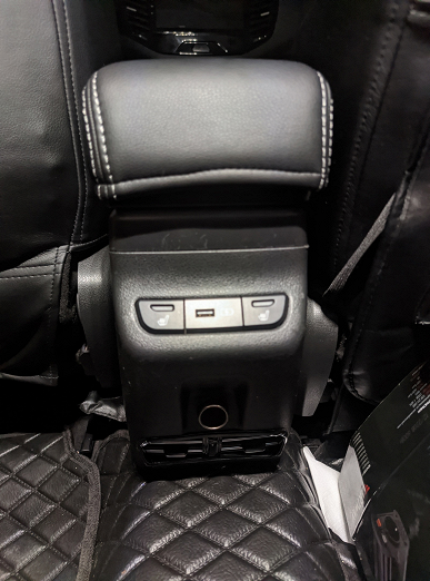 «Такого даже в Lada Aura нет», — для Lada Vesta создали двухзонный дефлектор обдува задних пассажиров - 3 «Такого даже в Lada Aura нет», — для Lada Vesta создали двухзонный дефлектор обдува задних пассажиров