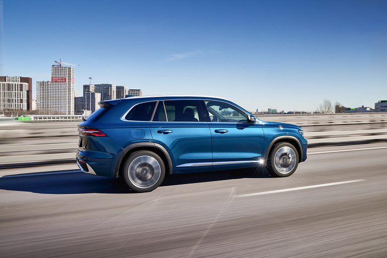 Geely Monjaro стал самым популярным авто в России с автоматической коробкой переключения передач, по данным &laquo;Авито Авто&raquo;