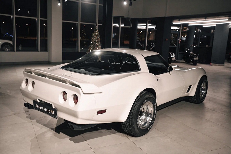 Классический Chevrolet Corvette 1974 года выпуска выставили на продажу в России — недорого - 2 Классический Chevrolet Corvette 1974 года выпуска выставили на продажу в России — недорого