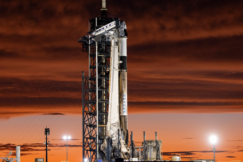 Исторический старт SpaceX с миссией Polaris Dawn отложили в третий раз, теперь из-за плохой погоды - 1 Исторический старт SpaceX с миссией Polaris Dawn отложили в третий раз, теперь из-за плохой погоды