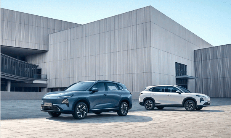 Большой салон с кроватью и запас хода 1100 км &mdash; всего за 14 000 долларов. Представлен Wuling Starlight S