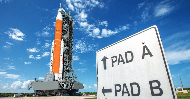 Лунные миссии Artemis под угрозой: проект NASA стоимостью более миллиарда долларов отстает от графика и &laquo;сжигает деньги&raquo;