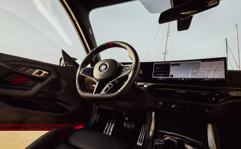 Представлено новое купе BMW M240i 2025 - 4 Представлено новое купе BMW M240i 2025