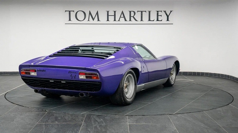 В России выставили на продажу коллекционный суперкар Lamborghini Miura. За 53-летний автомобиль просят 277 млн рублей - 2 В России выставили на продажу коллекционный суперкар Lamborghini Miura. За 53-летний автомобиль просят 277 млн рублей