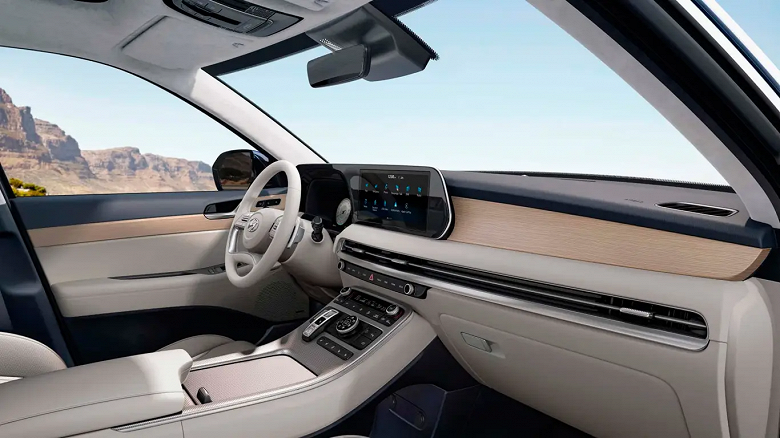 Дешевле и мощнее, чем в России: новые Hyundai Palisade 2025 уже доставлены на огромном судне и начинают официально продаваться в Бразилии - 2 Дешевле и мощнее, чем в России: новые Hyundai Palisade 2025 уже доставлены на огромном судне и начинают официально продаваться в Бразилии