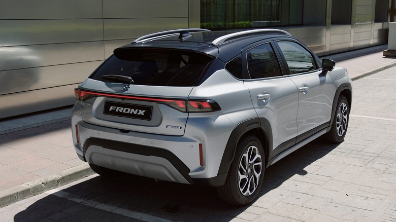 К официальному дилеру Suzuki в России приехал кроссовер Suzuki Fronx 2024: с автоматом, простым мотором и в топовой комплектации - 2 К официальному дилеру Suzuki в России приехал кроссовер Suzuki Fronx 2024: с автоматом, простым мотором и в топовой комплектации