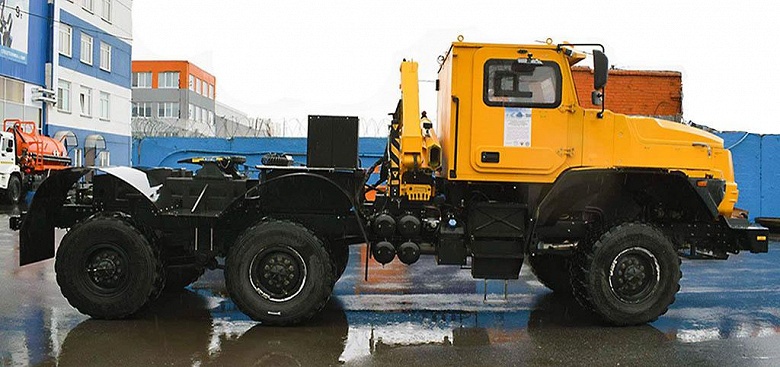 В России начали выпускать &laquo;злые&raquo; вездеходы &laquo;Урал&raquo;: 310 л.с., 9-ступенчатая коробка передач и возможность работы в экстремальных условиях