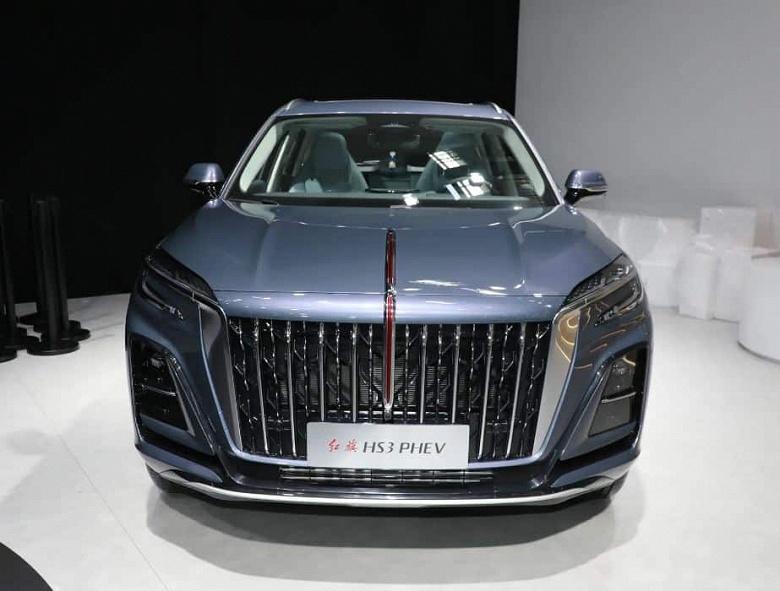 Cамый дешёвый автомобиль люксового бренда Hongqi получил новую версию с запасом хода 1100 км: представлен Hongqi HS3 PHEV - 3 Cамый дешёвый автомобиль люксового бренда Hongqi получил новую версию с запасом хода 1100 км: представлен Hongqi HS3 PHEV
