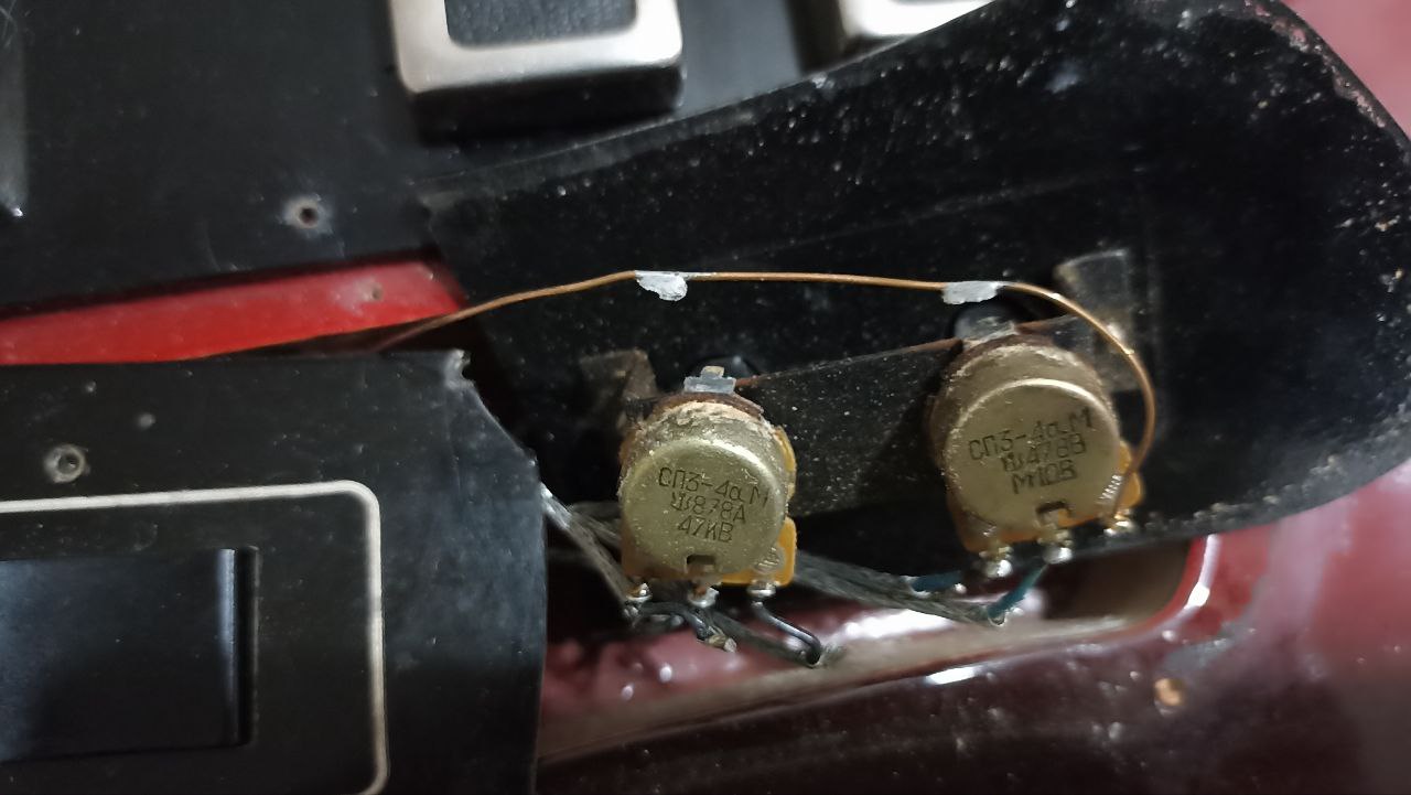 Советская электрогитара со встроенными эффектами: восстановление - 25 Советская электрогитара со встроенными эффектами: восстановление - 25