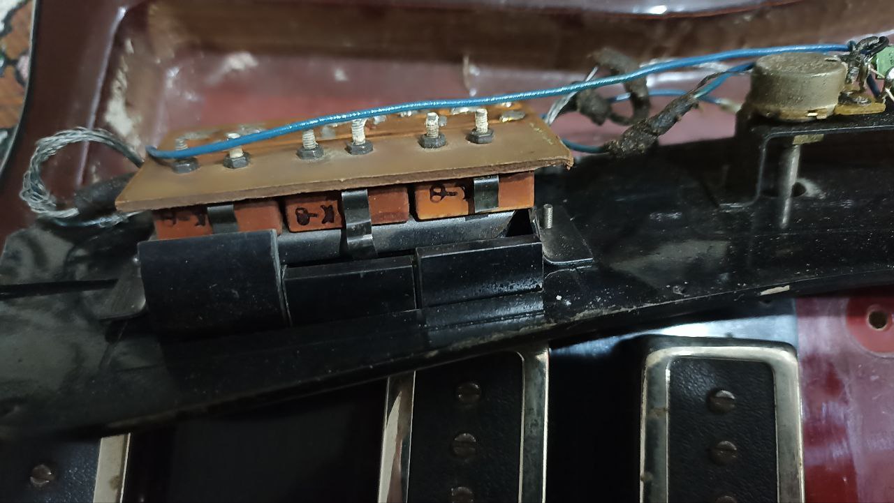 Советская электрогитара со встроенными эффектами: восстановление - 26 Советская электрогитара со встроенными эффектами: восстановление - 26