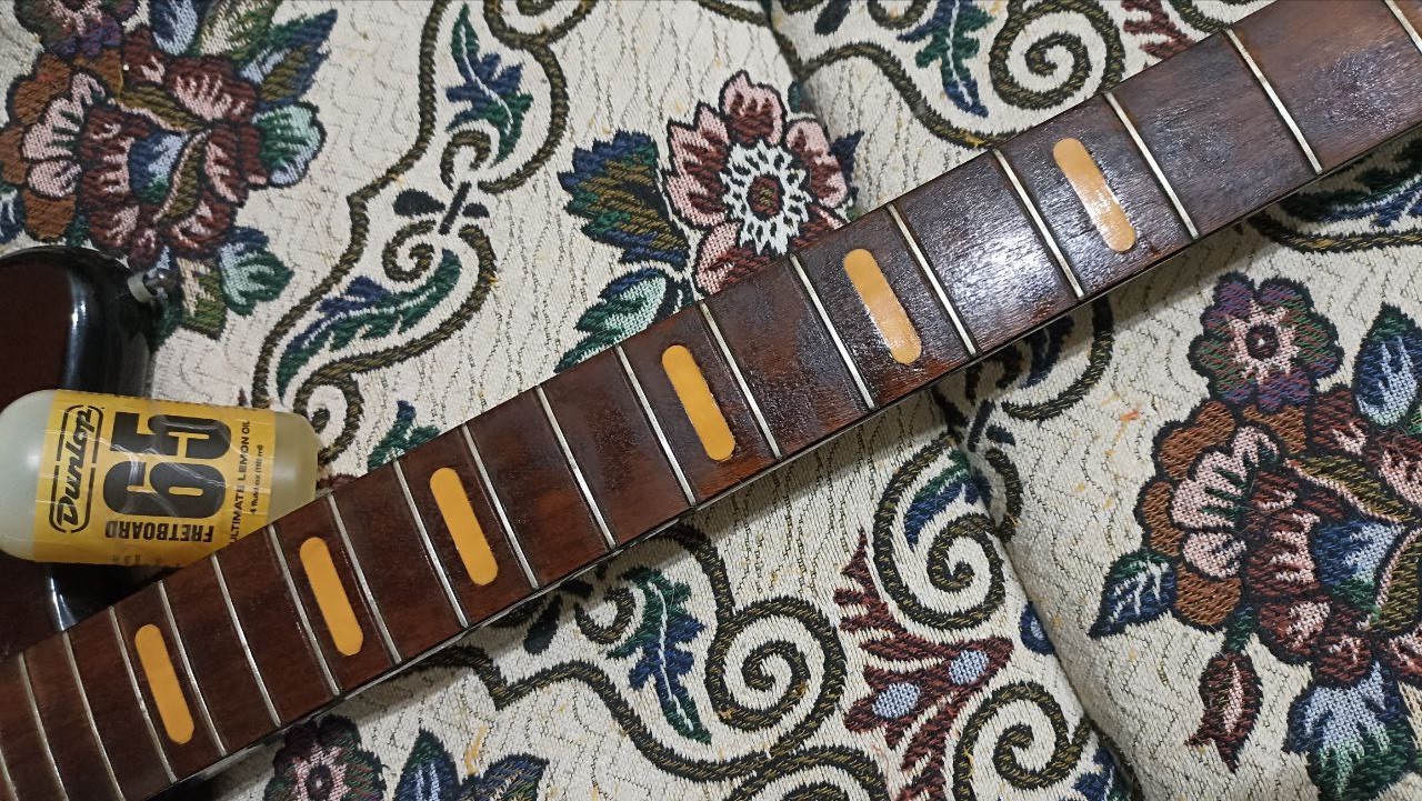 Советская электрогитара со встроенными эффектами: восстановление - 4 Советская электрогитара со встроенными эффектами: восстановление - 4