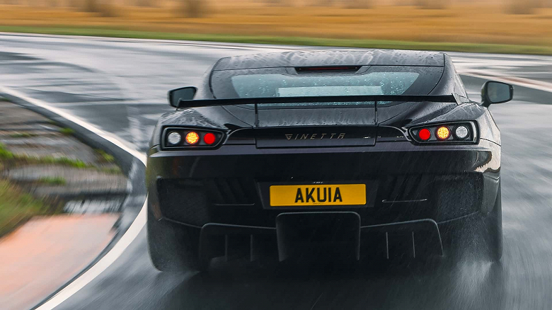 Очень быстрая и лёгкая «Акула»: представлена серийная версия Ginetta Akula, объявлена цена - 3 Очень быстрая и лёгкая «Акула»: представлена серийная версия Ginetta Akula, объявлена цена