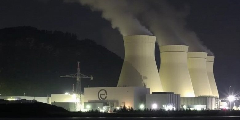 На АЭС &laquo;Фукусима-1&raquo; начались работы по извлечению ядерного топлива