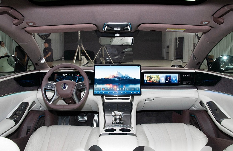 Новейшее детище Mercedes-Benz и BYD с управлением задними колёсами, системой «Глаз Бога» и двумя холодильниками, конкурент Porsche Panamera. Глобальный дебют Denza Z9 GT состоится 20 сентября - 3 Новейшее детище Mercedes-Benz и BYD с управлением задними колёсами, системой «Глаз Бога» и двумя холодильниками, конкурент Porsche Panamera. Глобальный дебют Denza Z9 GT состоится 20 сентября