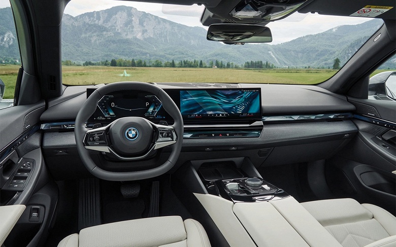В Россию привезли особую &laquo;пятерку&raquo; BMW &mdash; это гибрид BMW 530e