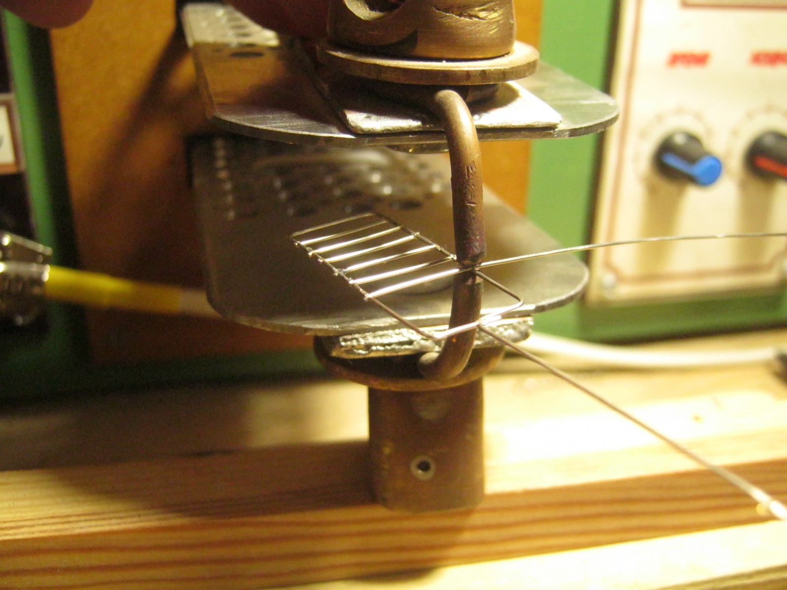 Изготовление лампы с цоколем упрощённого типа - 26 Изготовление лампы с цоколем упрощённого типа - 26