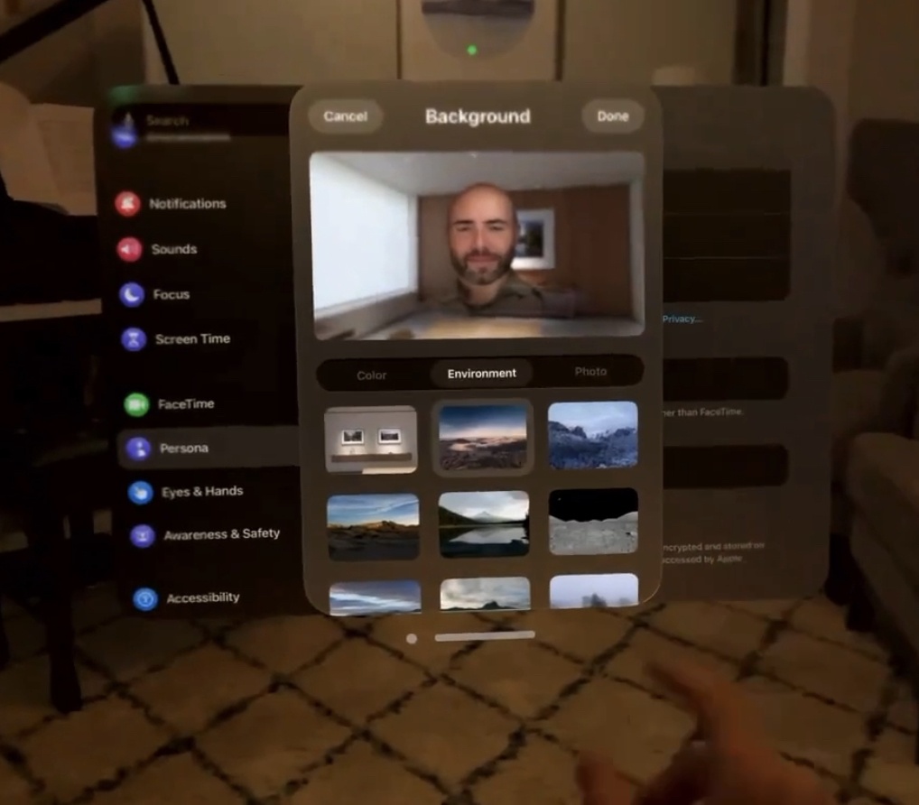 Можно задать задний фон по умолчанию, который будет использоваться с вашим виртуальным аватаром Persona – на выбор доступны варианты: цвета, окружения и собственные изображения