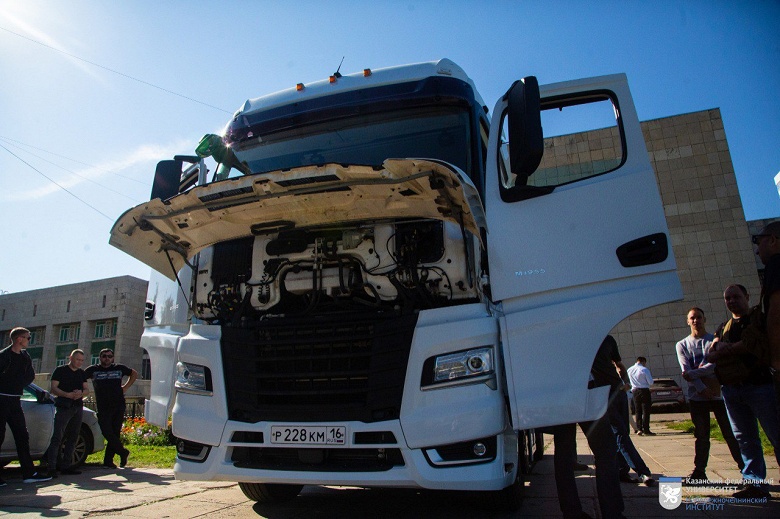 КамАЗ увеличит производство моторов Р6 последнего поколения, разработанных совместно с Liebherr - 1 КамАЗ увеличит производство моторов Р6 последнего поколения, разработанных совместно с Liebherr