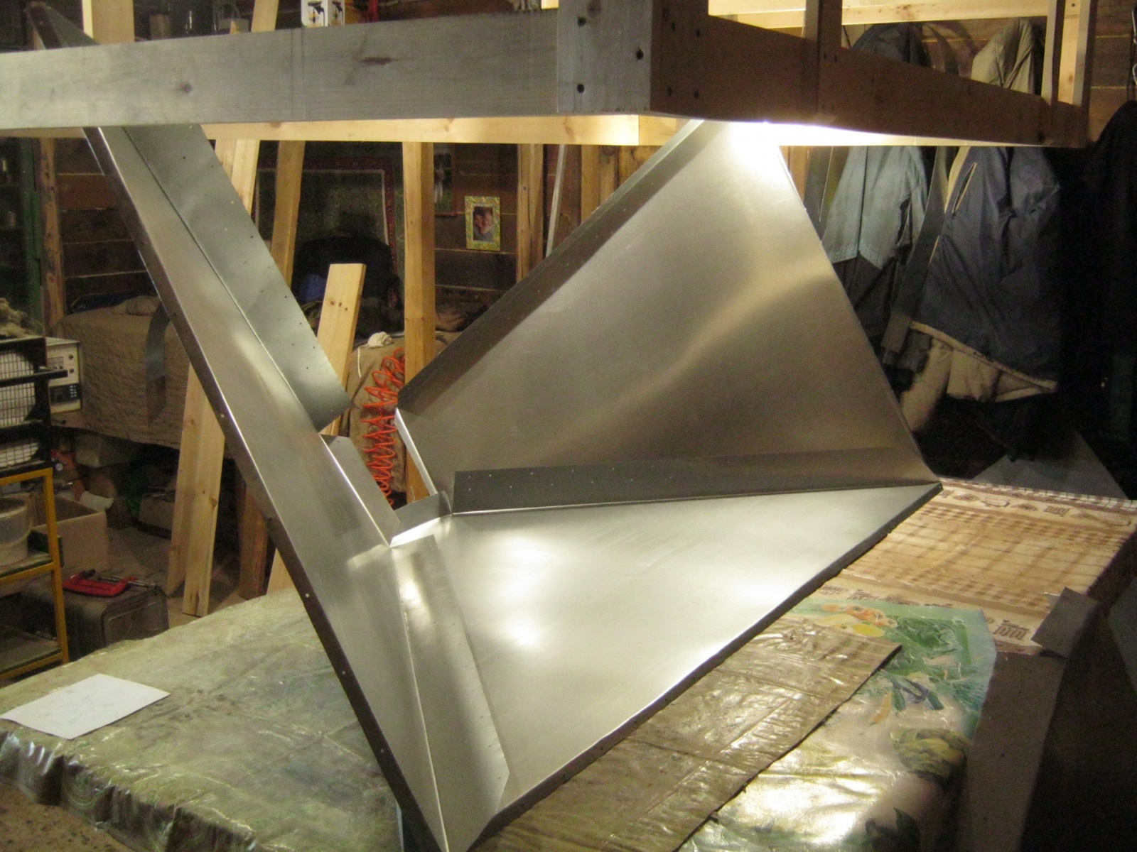 Домашняя мастерская. Большое рабочее место с вытяжным зонтом - 16 Домашняя мастерская. Большое рабочее место с вытяжным зонтом - 16