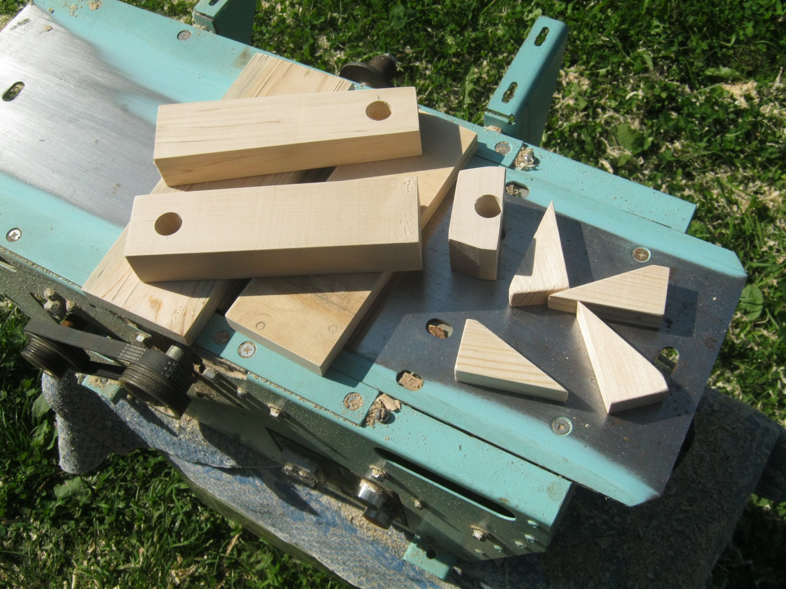 Домашняя мастерская. Большое рабочее место с вытяжным зонтом - 27 Домашняя мастерская. Большое рабочее место с вытяжным зонтом - 27